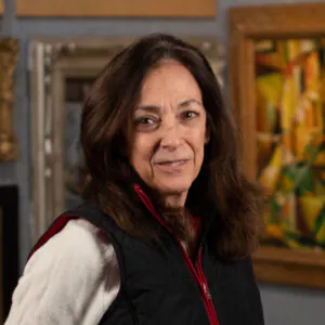 headshot of Lori Vallari, William Smith Auctions