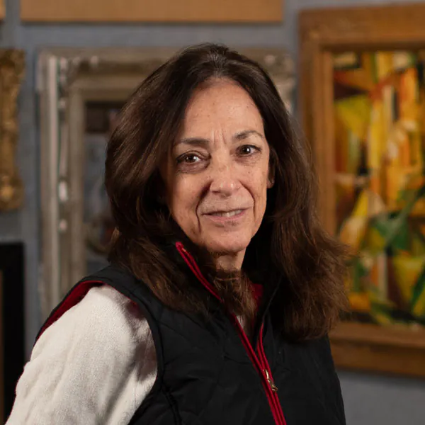 headshot of Lori Vallari, William Smith Auctions